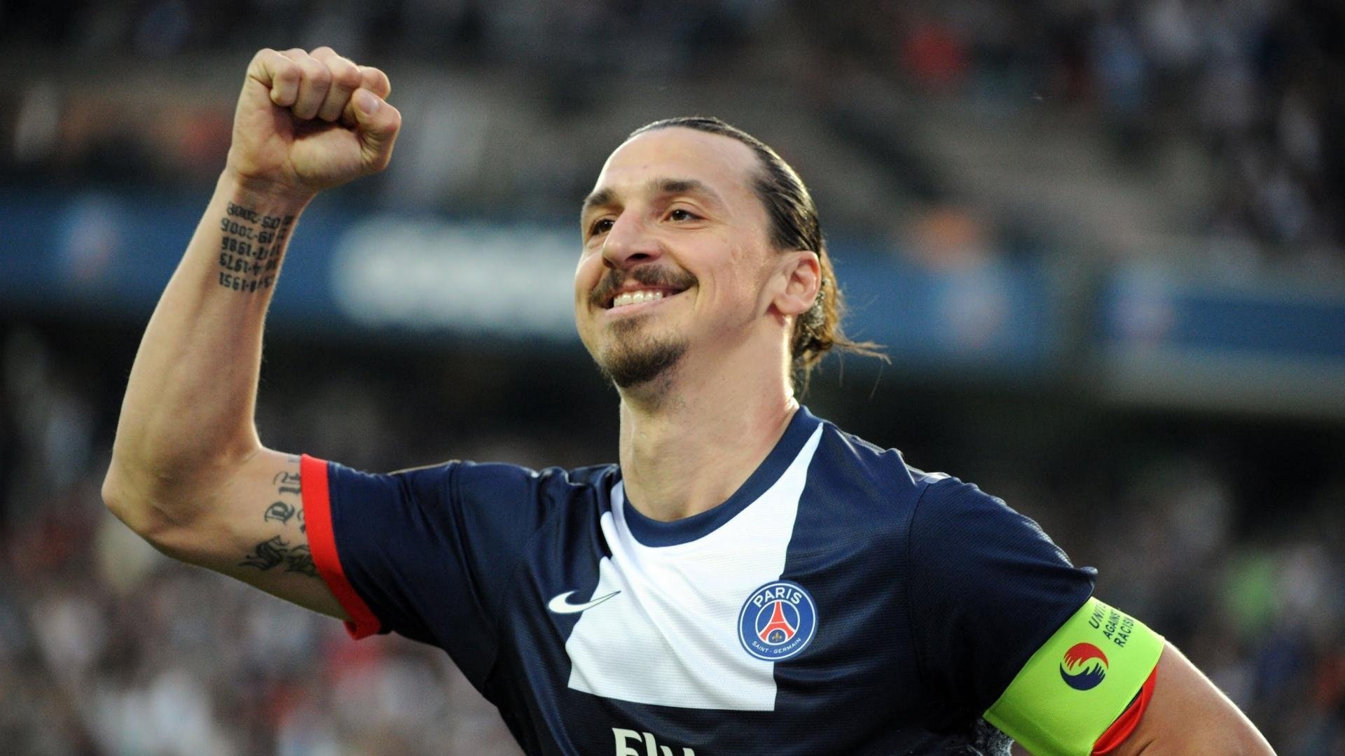 包含AC米兰士气爆棚，全明星赛决赛遇上曼城，目标明确直指晋级的词条